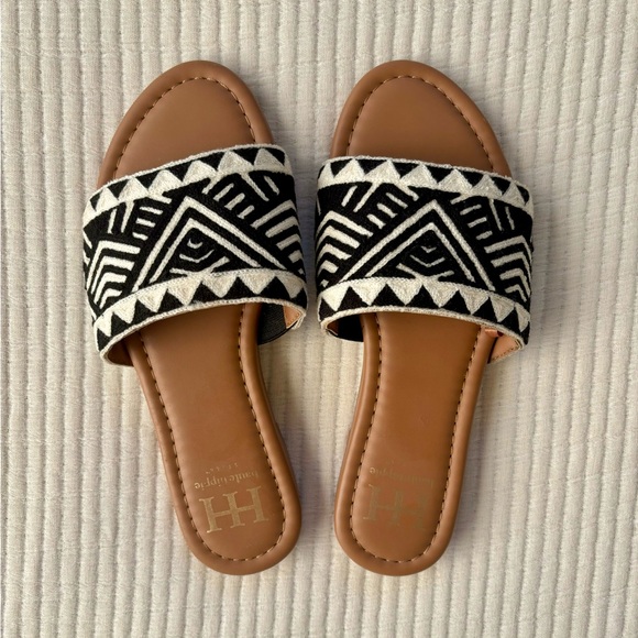 Haute Hippie Shoes - Haute Hippie Women’s Slide Boho Sandals Size 6 Black and Ivory Aztec Print